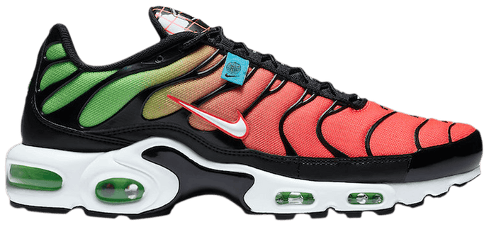 Under Retail: Nike Air Max Plus SE "Worldwide"