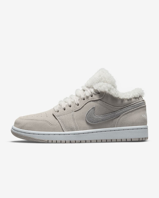 Available Now: WMNS Jordan 1 Low SE ‘Fleece’