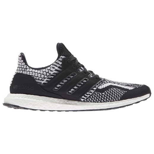 Under Retail: Adidas UltraBoost 5.0 DNA "Black White"