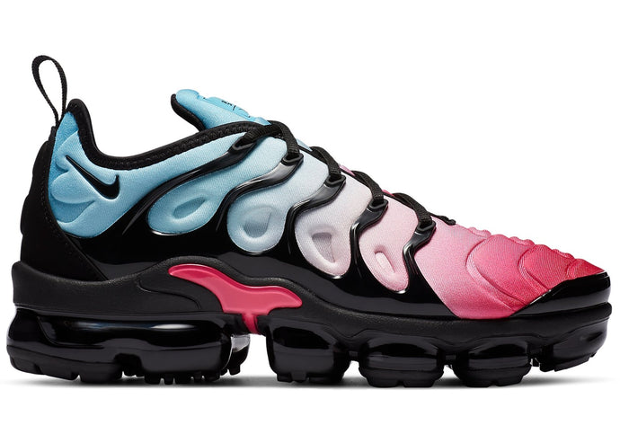 Available Now: Wmns Nike Air Vapormax Plus "Glacier Ice"