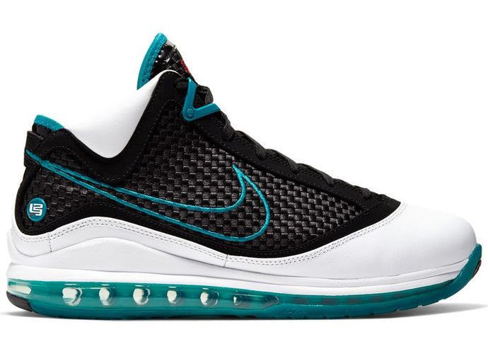 Under Retail: GS Nike Lebron 7 "Red Carpet"