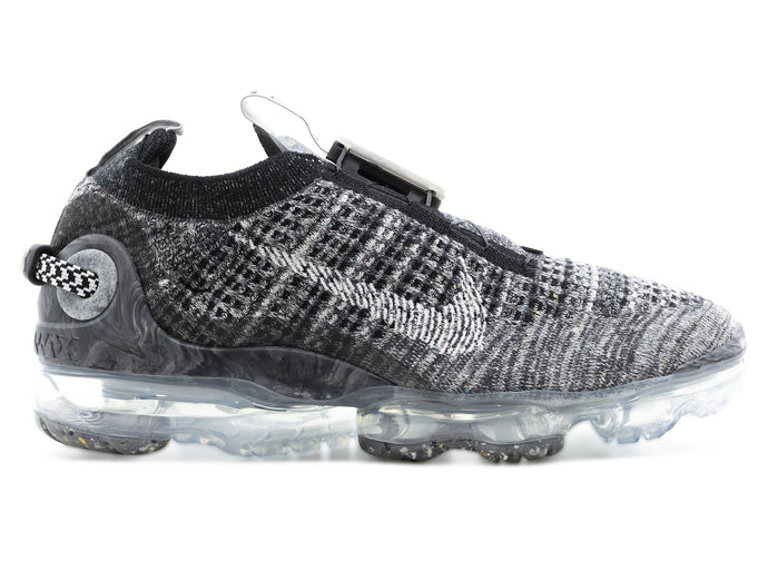 Under Retail: Nike Air Vapormax 2020 Flyknit "Oreo"