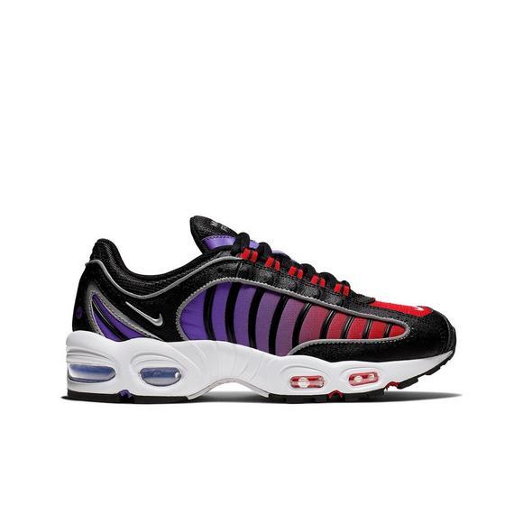 Under Retail: Wmns Nike Air Max Tailwind IV "Raptors"