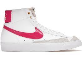 Under Retail: Nike Blazer Mid "World Tour"