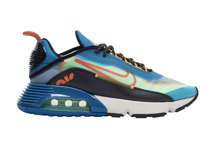 Under Retail: Nike Air Max 2090 "Green Abyss"